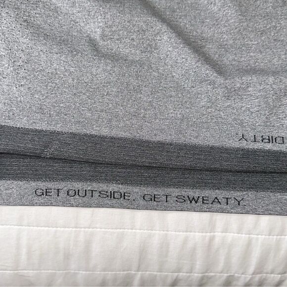 lululemon XL Men’s Gray Crewneck Raglan Short Sleeve Active Workout Tee - Picture 11 of 13